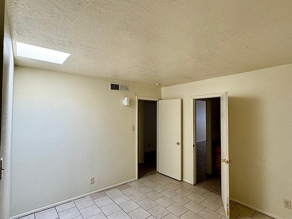 3rd image of 625 Louisiana Blvd SE #B