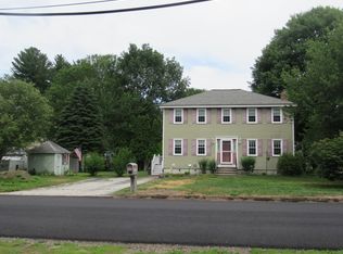 16 Eayers Pond Rd, Hudson, NH 03051