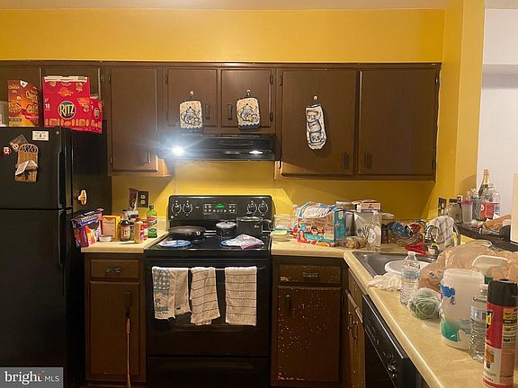 4th image of 8025 Pantano Pl