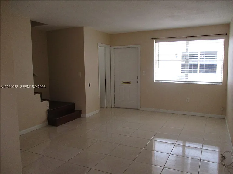 1949 Taylor St #9 — Photo 8