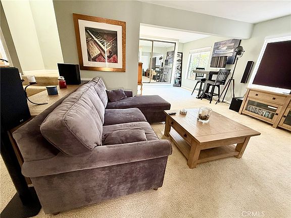 4th image of 813 Bayview Dr