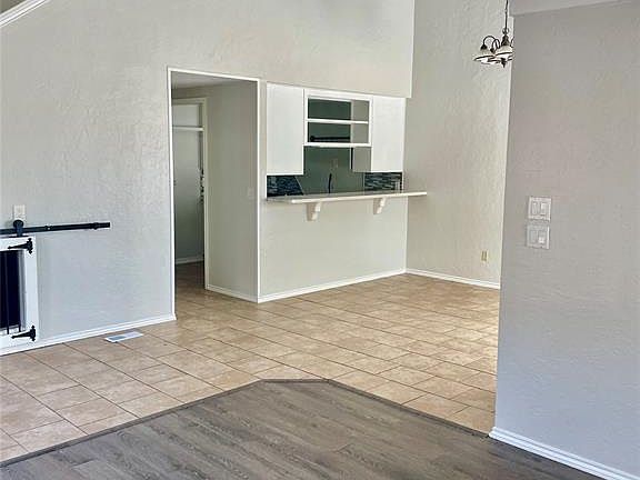 5th image of 2137 Goodrich Dr