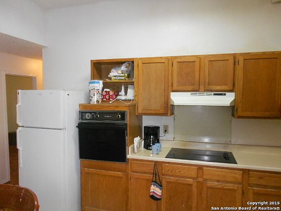 4th image of 3106 Beacon Field Dr