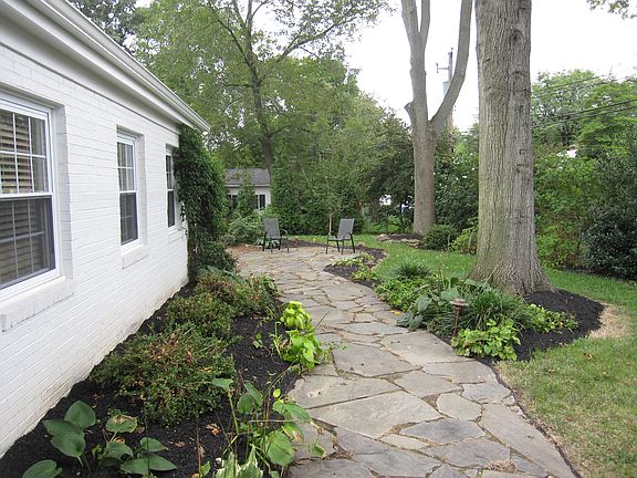 Backyard Patio & Walk