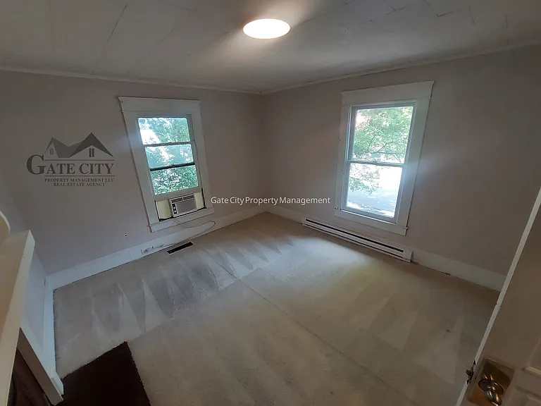 303 W 6th Ave #D — Photo 7