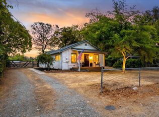 1240 Live Oak Ln, Auburn, CA 95603