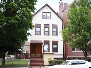 1354 W George St APT 3, Chicago, IL 60657