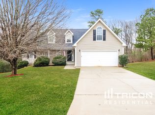 4459 Mitchells Ridge Dr, Ellenwood, GA 30294