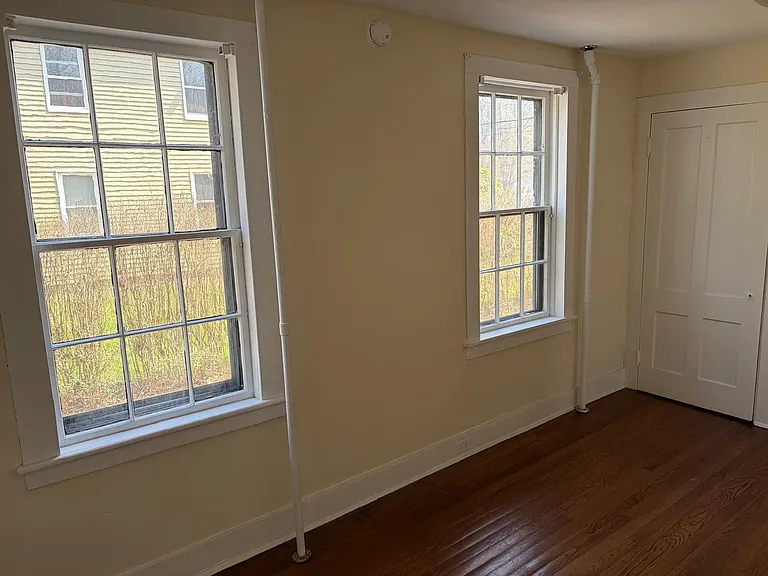 119 Williams St #Y — Photo 11
