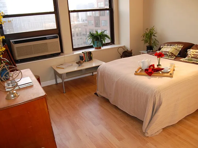 600 S Dearborn St #1303 — Photo 37