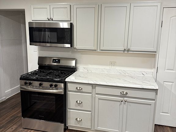 2nd image of 116 Parker St