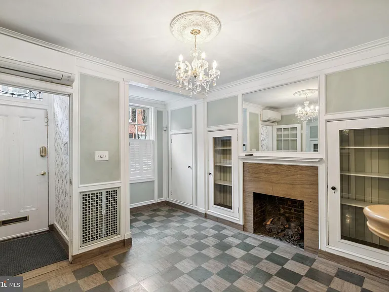 423 S Carlisle St — Photo 4