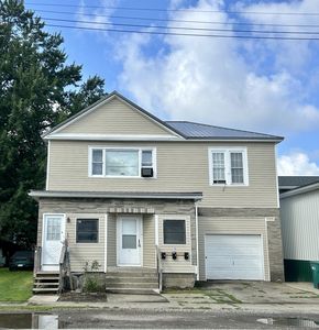 2146 Main St, Lake City, PA, 16423