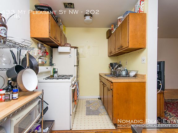5th image of 3433 Mount Pleasant St NW APT 302