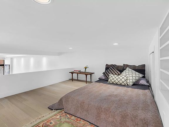 5th image of 372 5th Ave APT 6K