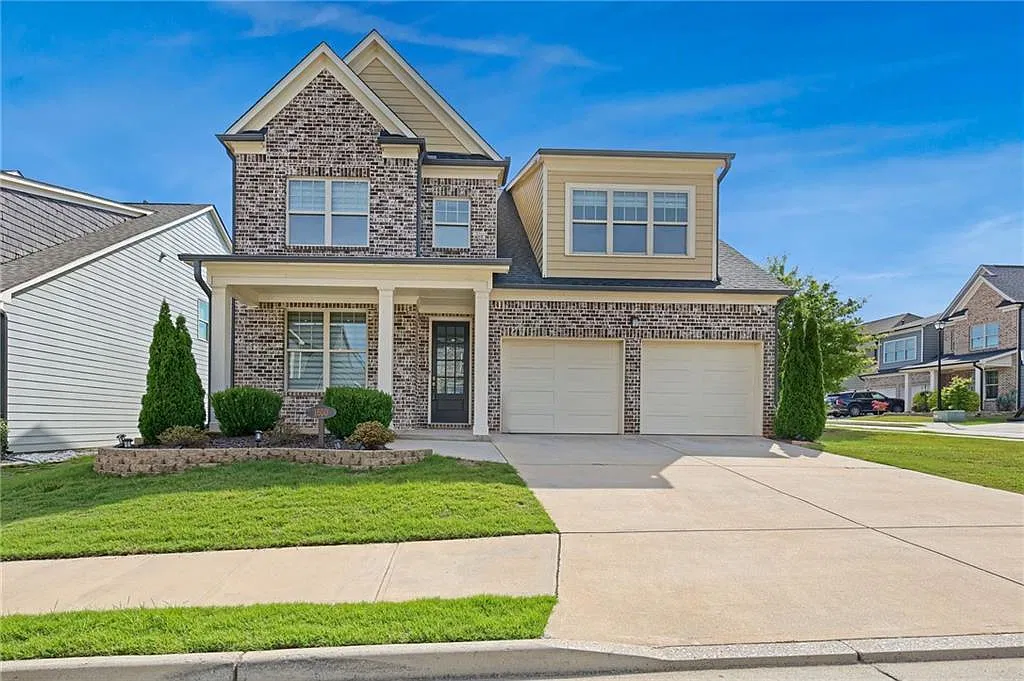 4 bed, 4.0 bath, 3262 sqft, $3,200 — Photo 1