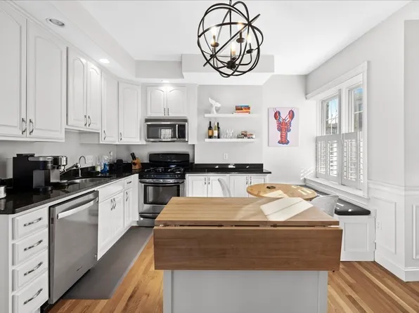 39 Sullivan St #3, Boston, MA 02129