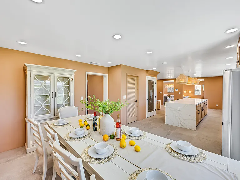 1080 River Dr — Photo 32