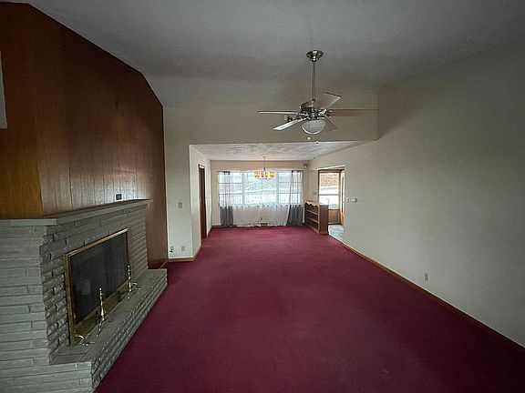 3rd image of 151 Skyline Dr