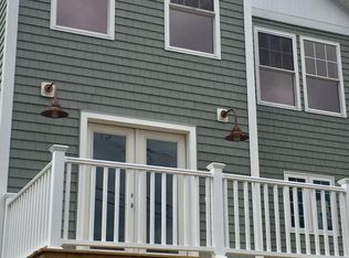 28 Pearl St, Milford, CT 06460