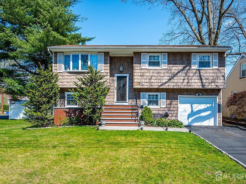 1st image of 71 Crosby Ave