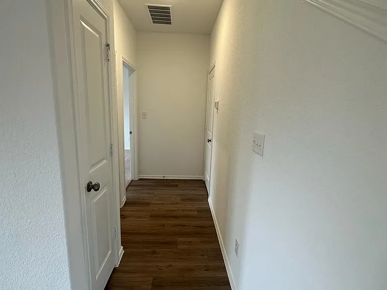 312 Sonterra Dr — Photo 15