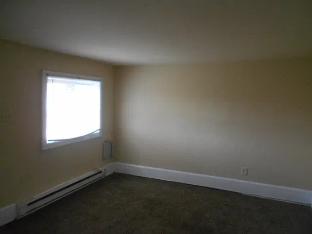320 Haile Ave — Photo 2