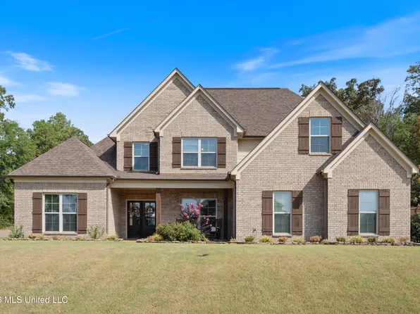 4558 Bakersfield Dr, Nesbit, MS 38651