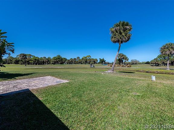 3rd image of 125 Lake Fairgreen Cir