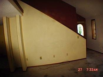 3rd image of 3005 Grant Ln