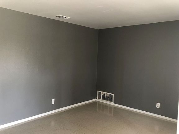 4th image of 6250 Deer Valley Dr