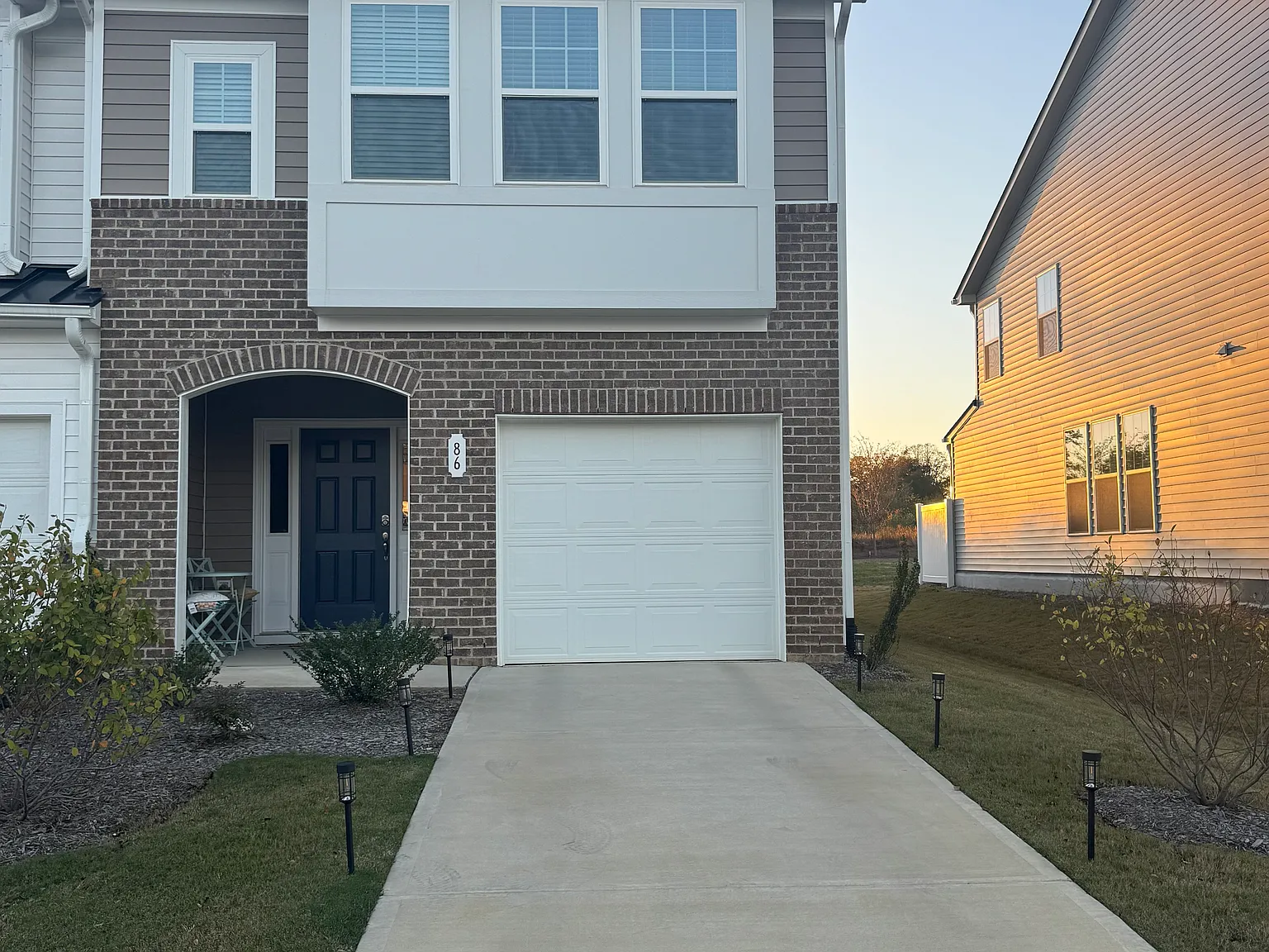 3 bed, 2.5 bath, 1610 sqft, $1,800 — Photo 1
