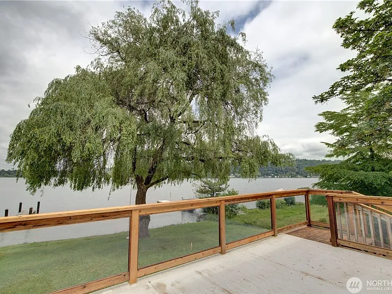 3406 W Lake Sammamish Pkwy NE — Photo 6