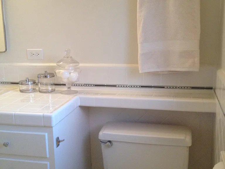 310 Mockingbird Ln #E — Photo 19
