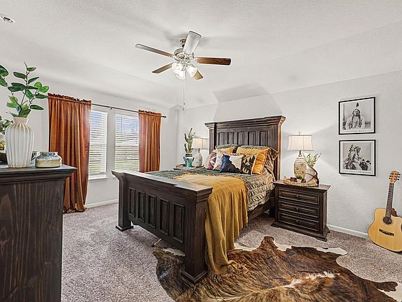 4th image of 222 Kickapoo Dr