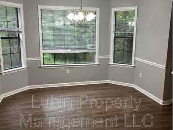 5th image of 8763 Grandbury Pl