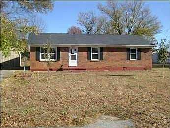 1st image of 390 Coors Dr