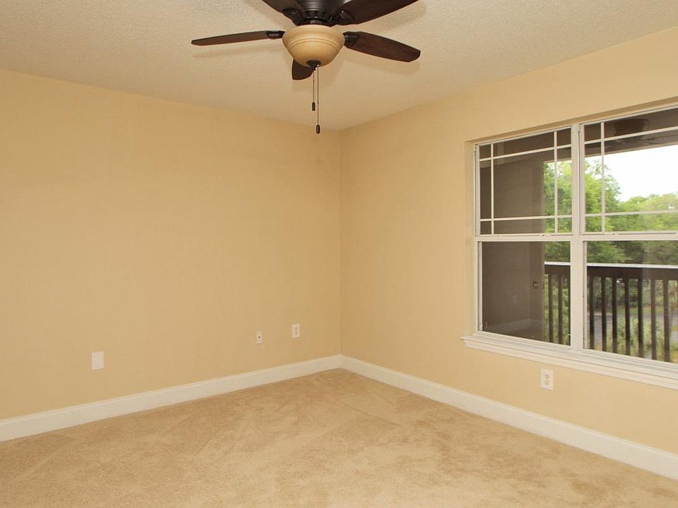 1st image of 80 Paddle Boat Ln