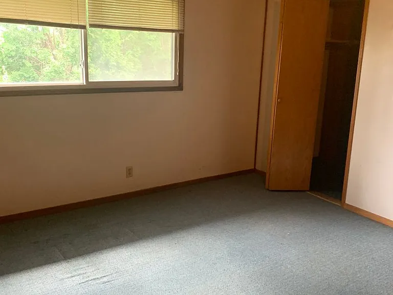 1004 W Campus Dr — Photo 4
