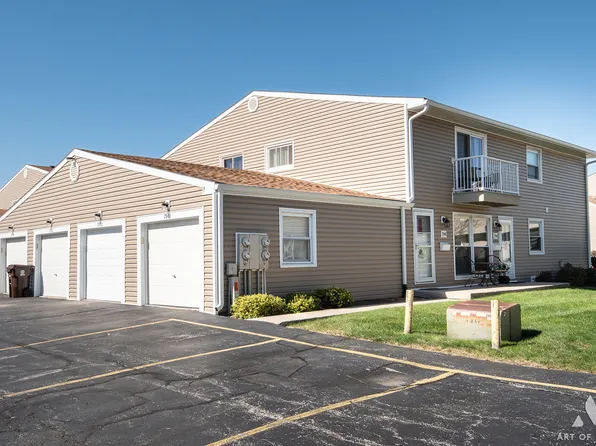 7950 163rd Ct #38, Tinley Park, IL 60477