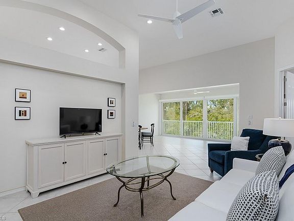 4th image of 26968 Montego Pointe CT #202