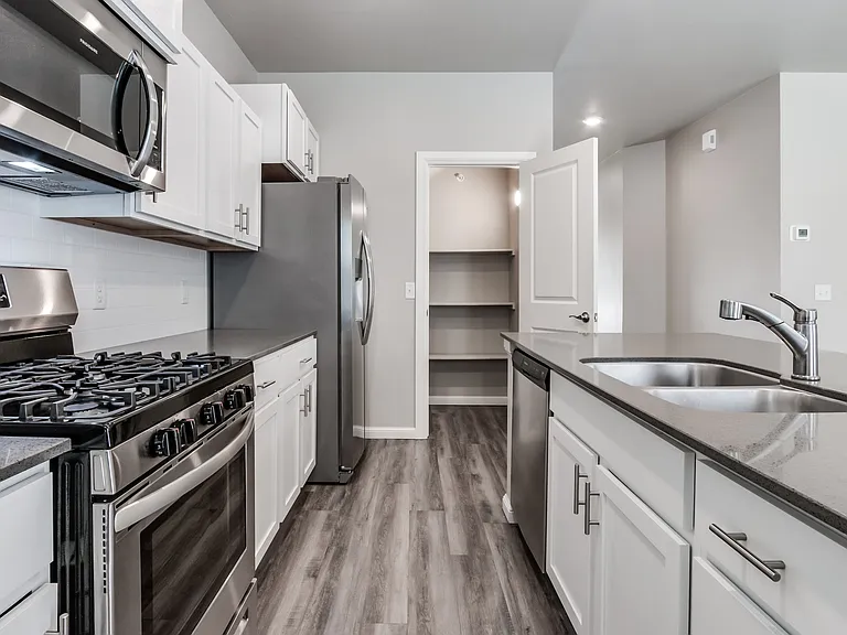 2641 Cedar Tree Rd — Photo 16