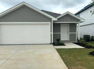 5541 Flannel Rd, Krum, TX 76249