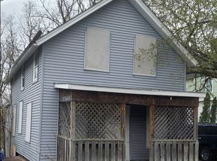 614 W 9th St, Davenport, IA