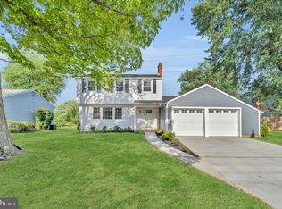 719 Crestbrook Ave, Cherry Hill, NJ 08003
