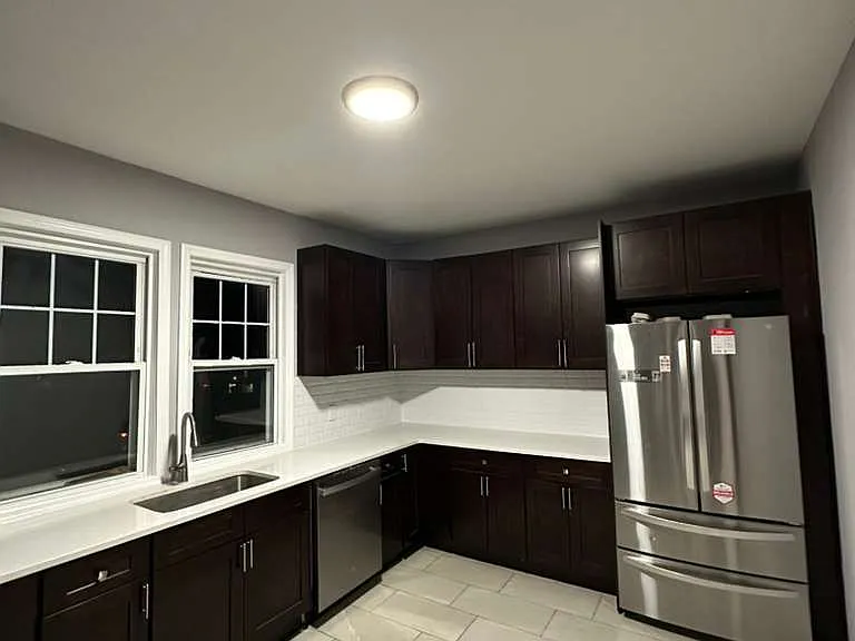 76 Riggs Pl #2 — Photo 2