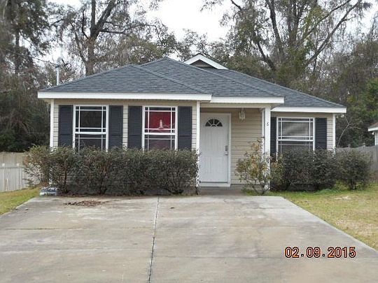 1st image of 8 Ruby Ln