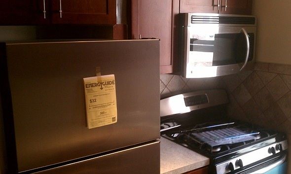 1st image of 325 E 95th St