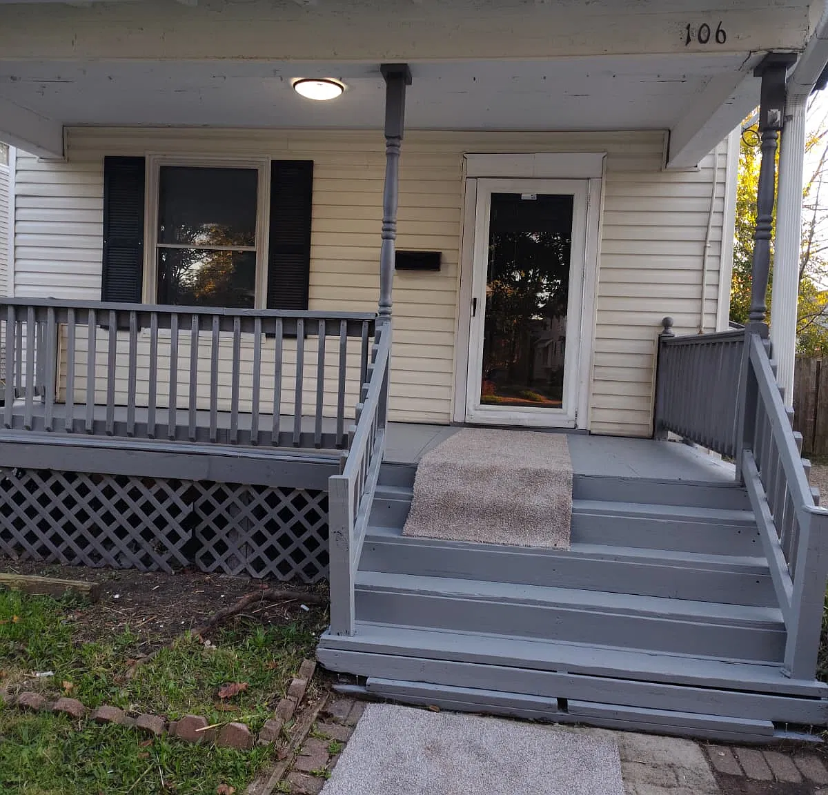 4 bed, 1400 sqft, $1,300 — Photo 1