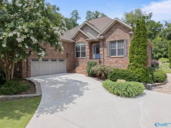 4010 Heatherhill Dr SE, Huntsville, AL 35802